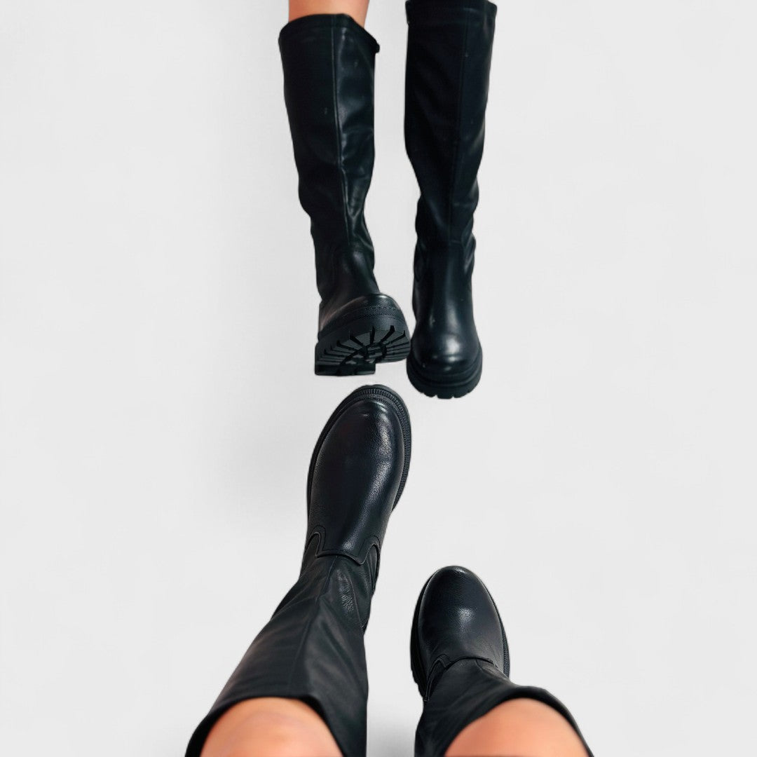 Carlita - Elegancia Audaz Botas